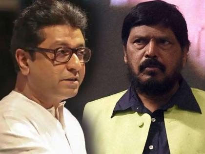 Raj Thackeray's statement on pulwama attack is like child, ramdas athavale slam raj thackarey | राज ठाकरेंचं 'ते' विधान बालिशपणाचं; रामदास आठवलेंचा 'शाब्दिक स्ट्राईक'