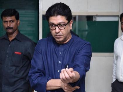 'hich ti vel' ... What did you do for 5 years, Raj thackarey question on Shiv Sena | 'हीच ती वेळ'... मग 5 वर्षे काय केलं, शिवसेनेच्या जाहिरातीवर भडकले राज?