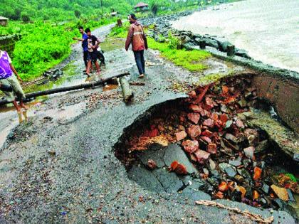 Government's neglect of the Konkan proof | कोकणातील पुराकडे शासनाचे दुर्लक्ष