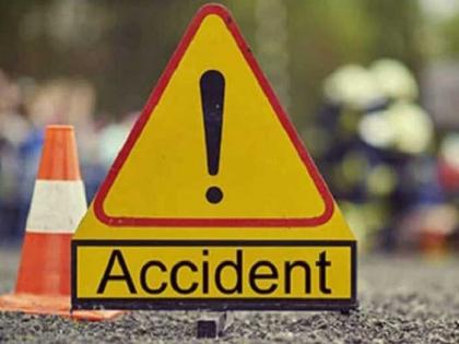 Activa collided School bus , girl killed | नागपुरात स्कूल बसला दुचाकी धडकली, मुलगी ठार