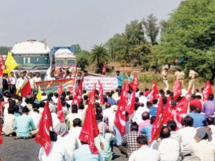 Mumbai-Ahmedabad highway blocked; CPI (M) in Talasari, Dahanu, Vikramgad, Chakkajam agitation of laborers | मुंबई-अहमदाबाद महामार्ग रोखला; तलासरी, डहाणू, विक्रमगडमध्ये माकप, कष्टकऱ्यांचे चक्काजाम आंदोलन