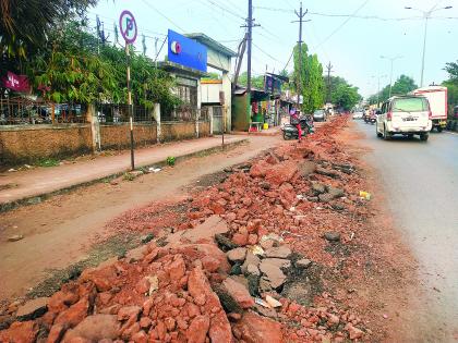 Due to digging in the road, Ratnagirikar will be in good condition in the rainy season | रस्त्यातील खोदाईमुळे पावसाळ्यात रत्नागिरीकरांचे होणार पुरते हाल