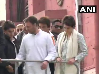 LIVE : प्रियंका आणि राहुल गांधी यांच्या रोड शोदरम्यान दिल्या 'चौकीदार चोर है'च्या घोषणा | LIVE : प्रियंका आणि राहुल गांधी यांच्या रोड शोदरम्यान दिल्या 'चौकीदार चोर है'च्या घोषणा