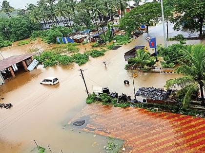 The villages in Roha-Ashtami lost contact | रोहा-अष्टमीतील गावांचा संपर्क तुटला; वाहतूक खोळंबली