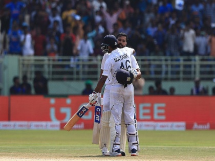 India Vs South Africa, 1st Test : Rohit Sharma and Mayank Agarwal broke 83 year's old record, register tenth highest opening partnership for India | India Vs South Africa, 1st Test : दुसरी धाव अन् रोहित-मयांकने मोडला 83 वर्षांपूर्वीचा विक्रम