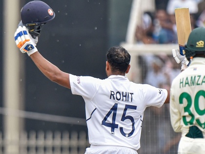 India vs South Africa, 3rd Test : Rohit Sharma becomes only the second Indian opener after Sehwag to smash 500+ runs in a 3 match Test series | India vs South Africa, 3rd Test : रोहित शर्माच्या पाचशे धावा; वीरूनंतर अशी कामगिरी करणारा पहिलाच भारतीय