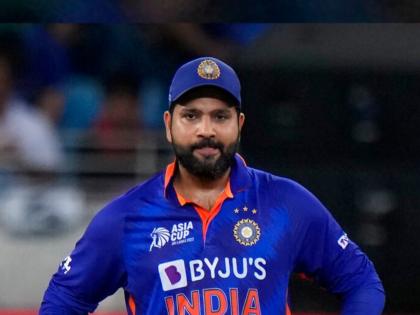 BCCI will take a big decision regarding Rohit Sharma Possibility of captaining the T20 team | Rohit Sharma : रोहित शर्माबाबत बीसीसीआय घेणार मोठा निर्णय! T20 संघाचे कर्णधारपद जाण्याची शक्यता