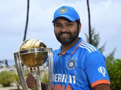 Home crowd support at World Cup counts: Rohit Sharma | विश्वचषकात घरच्या प्रेक्षकांचा पाठिंबा मोलाचा: रोहित शर्मा