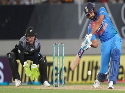 Challenge against India on the disastrous pitch victory in the series | नामुष्की झालेल्या खेळपट्टीवर मालिका विजयाचे भारतापुढे आव्हान