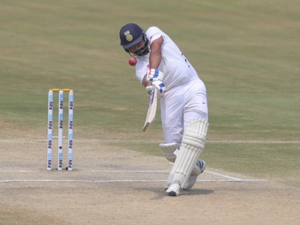 India vs Australia, 3rd Test, Day 2 : Rohit Sharma becomes the first player to smash 100 Sixes against Australia in international Cricket | India vs Australia, 3rd Test : रोहित शर्माचा ऑस्ट्रेलियाविरुद्ध पराक्रम; जगात कोणालाच नाही जमला हा विक्रम 