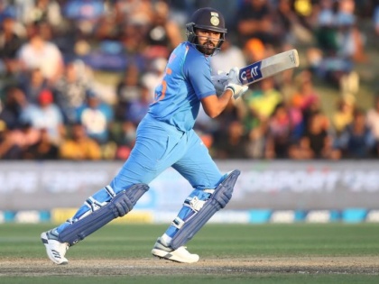 India vs New Zealand 4th ODI : Rohit sharma becomes the 14th Indian to play 200 ODIs | India vs New Zealand 4th ODI : रोहित शर्मा 'टॉस'साठी आला अन् द्विशतक करून गेला 