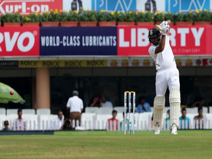 India vs South Africa, 3rd Test : Rohit Sharma completes his 7000 Runs in First Class cricket; past Sir Don Bradman Test runs | India vs South Africa, 3rd Test : पहिला चौकार अन् रोहितनं घडवला चमत्कार; डॉन ब्रॅडमन यांचा मोडला विक्रम