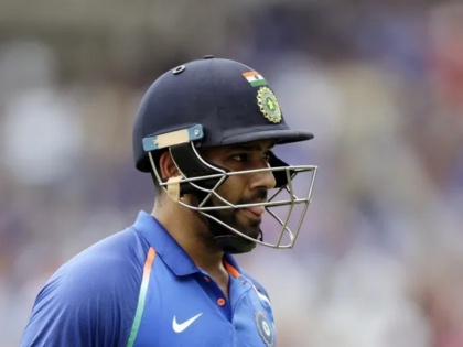 Rohit Sharma won’t travel to Australia unless he clears a fitness Test conducted by Team India physio: Report | India Tour of Australia : ... तरच रोहित शर्माला ऑस्ट्रेलिया दौऱ्यावर जाता येईल!