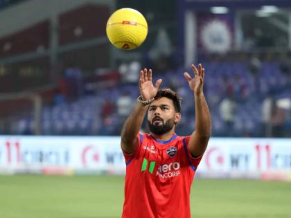 Delhi Capitals announce Axar Patel as a new captain for RCB clash after Rishabh Pant faces one-match suspension | रिषभ पंतवर सामन्याची बंदी, दिल्ली कॅपिटल्सने जाहीर केला नवा कर्णधार; RCB ला टक्कर देणार