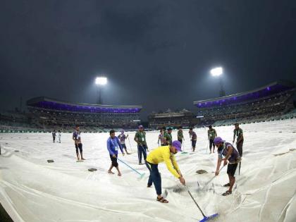 IPL 2024, MI vs KKR Marathi Live : INSPECTION done AT 8.45PM AT THE EDEN GARDENS, The match is set to start at 9:15pm and it will be a 16-over contest. | पाऊस थांबला, कव्हर्स हटले! KKR vs MI मॅच सुरू होण्याची वेळ ठरली, पण षटकं कमी झाली