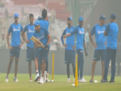 India vs Bangladesh, 1st T20I : Rohit Sharma becomes the leading run-getter in T20Is, break Virat Kohli record | India vs Bangladesh, 1st T20I : रोहित शर्मा बाद झाला, पण त्याच्या 9 धावाही विराट कोहलीवर भारी ठरल्या 