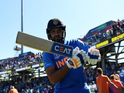 India vs West Indies, ICC World Cup 2019 : Rohit Sharma OUT or NOT OUT? Terrible decision by Third umpire | India vs West Indies : रोहित शर्मा OUT की NOT OUT? हिटमॅनला ढापले?