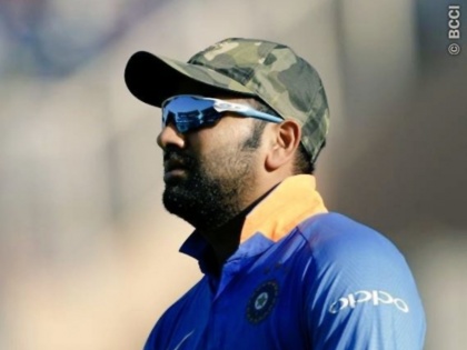 ICC World Cup 2019: Rohit Sharma's tweet to express dissatisfaction with umpire's decision in India vs West Indies match | ICC World Cup 2019 : रोहित शर्माचं पंचांच्या निर्णयावर नाराजी व्यक्त करणारं ट्विट, नेटिझन्सचा पाठिंबा