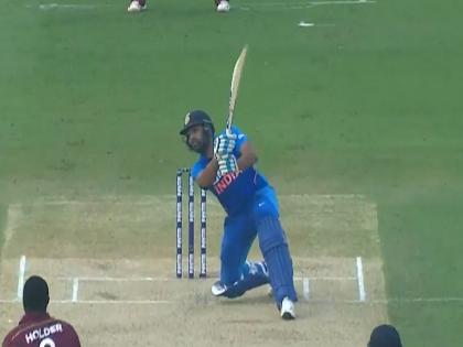 India vs West Indies, 2nd ODI: Rohit Sharma hit 77 sixex in a 2019 calendar year; broke his own record | India vs West Indies, 2nd ODI: रोहित शर्मानं मोडला स्वतःचाच विक्रम, 'हिटमॅन' नावाला साजेशी कामगिरी