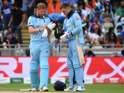 India Vs England, Latest News, ICC World Cup 2019 : DID India miss the trick? That had hit the glove. Jason Roy gets a life  | India Vs England, Latest News : जेसन रॉय बाद होता, पण धोनी-कोहलीनं DRS घेतला नाही