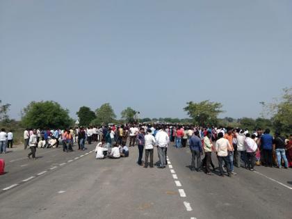 Hinganghat burning case; Stop along the national highway | हिंगणघाट जळित प्रकरण; राष्ट्रीय महामार्गावर रास्ता रोको