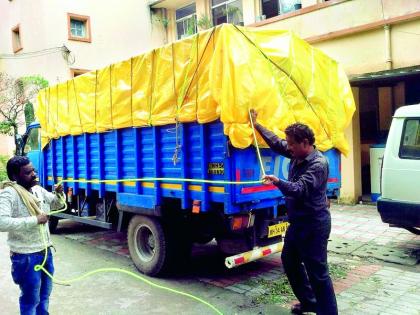 A truck of medicines dispatched from Nagpur to flood victims | पूरग्रस्तांसाठी नागपुरातून एक ट्रक औषधे रवाना