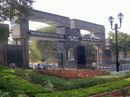 confusion over students regarding online examinations in RTM Nagpur University | नागपूर विद्यापीठात परीक्षांचा घोळ संपेना! अंतिम वर्षाच्या विद्यार्थ्यांचे टेन्शन वाढले