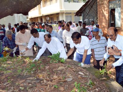 Cleanliness campaign organized by the Cleanman in Ratnagiri | रत्नागिरीत स्वच्छतादूतांनी राबविले अभियान