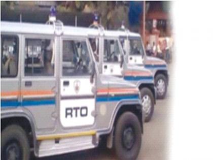 If you mess with RTO, you will go straight to jail! Vehicle inspectors will get body cameras | आरटीओंशी हुज्जत घालाल, तर आता थेट कारागृहामध्ये जाल! वाहन निरीक्षकांना मिळणार बॉडी कॅमेरे