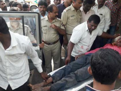 Solapur's RTI team helped injured injured | सोलापूरच्या आरटीओ पथकाने जखमीला केली मदत