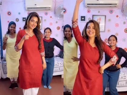 marathi tv serial aai kuthe kay karte fame actress sanjana aka rupali bhosale share her dance video | मेरा दादला! ऑन सेट संजनाचा धमाकेदार डान्स; एक्स्प्रेशन्सनी जिंकली चाहत्यांची मनं