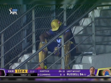 IPL 2021, CSK vs KKR T20 : Andre Russell in disbelief after getting bowled from an outstanding delivery, he score 54 runs on 22ball with 3x4 6x6, Video | IPL 2021, CSK vs KKR T20 : वानखेडेवर आंद्रे रसेलचं वादळ घोंगावलं, ९ चेंडूंत चोपल्या ४८ धावा; पण, विचित्र पद्धतीनं झाला बाद, Video 