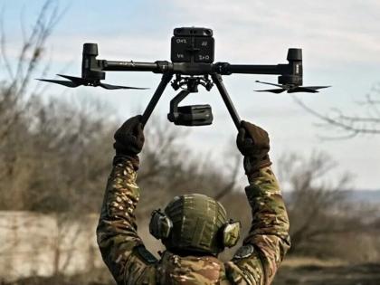 Russia ukraine war after germany help britain will give 1 lakh drones to ukraine | रशियाच्या तुलनेत युक्रेनची ताकद वाढणार, ब्रिटन 1 लाख ड्रोन देणार; जर्मनीनंही केलीय मोठी घोषणा Russia ukraine war after germany help britain will give 1 lakh drones to ukraine | रशियाच्या तुलनेत युक्रेनची ताकद वाढणार, ब्रिटन 1 लाख ड्रोन देणार; जर्मनीनंही केलीय मोठी घोषणा
