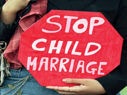 Fourteen year old girl married to a man with two children Child marriage was stopped when it was about to rise | चौदा वर्षांच्या मुलीचे लग्न दोन मुले असणाऱ्या पुरुषाशी; बोहल्यावर चढणार तेवढ्यात रोखला बालविवाह