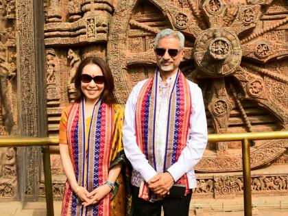 The Foreign Minister fell in love twice; his second wife from japan family know about the s jaishankar and wife kyoko somekawa love story | दोन वेळा प्रेमात पडले परराष्ट्र मंत्री; जपानी आहे त्यांची दुसरी पत्नी; अशी आहे एस जयशंकर यांची Love Story!