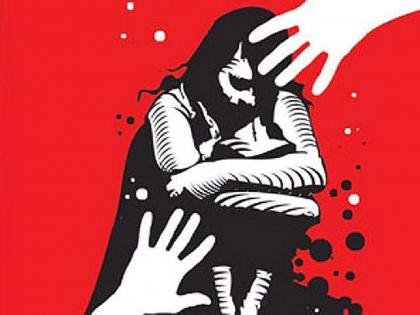 man raped woman by called on the pretext of ration cards | रेशनकार्ड काढण्याच्या बहाण्याने बोलावले, जंगलात नेऊन महिलेवर अत्याचार