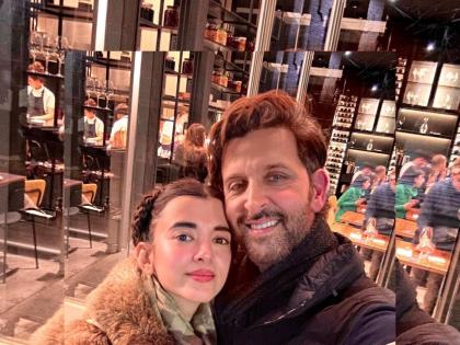 Hrithik Roshan's girlfriend pregnant before marriage?, fans were confused after seeing the post, said - get married first... | हृतिक रोशनची गर्लफ्रेंड लग्नाआधीच प्रेग्नेंट?, पोस्ट पाहून कन्फ्युज झाले चाहते, म्हणाले - आधी लग्न करा...