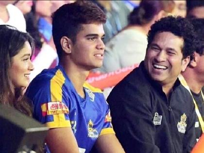 Mumbai Indians Arjun Tendulkar wishes father master blaster sachin tendulkar with special message IPL 2022 | Arjun Tendulkar Sachin Tendulkar Birthday: अर्जुन तेंडुलकरने वडिलांना दिल्या खास शुभेच्छा; म्हणाला, "बाबा, तुम्ही माझ्यासाठी..."