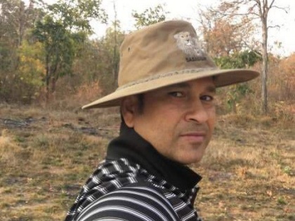 'Cricket Tiger' s Sachin Tendulkar in Tadoba forest for tiger safari | 'क्रिकेटचा वाघ' ताडोबाच्या जंगलात; सचिन तेंडुलकरने केली कोलरा गेटमधून सफारी