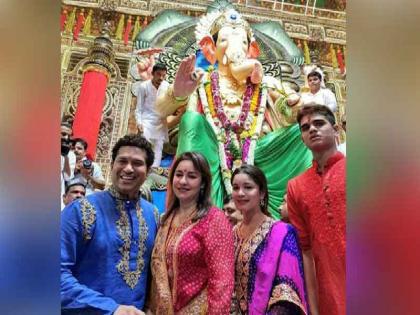 On the feet of 'King of Lalbagh', the great men of Tilak Matha, on the feet of Ravi Bappa | ‘लालबागचा राजा’च्या चरणी दिग्गजांनी टेकला माथा, रविवार बाप्पाच्या चरणी