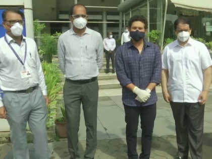 Sachin Tendulkar inaugurates COVID-19 Plasma Therapy unit at Mumbai's Seven Hills Hospital | सचिन तेंडुलकरनं केलं कोरोनामुक्त झालेल्या रुग्णांना आवाहन; प्लाझ्मा थेरपी विभागाचं केलं उद्धाटन