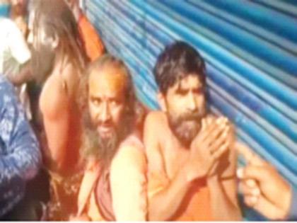 Three sadhus from Uttar Pradesh attacked by mob on suspicion, sensational incident in Purulia, West Bengal | उत्तर प्रदेशच्या तीन साधूंवर जमावाकडून संशयातून हल्ला, पश्चिम बंगालमधील पुरुलिया येथील खळबळजनक प्रकार  