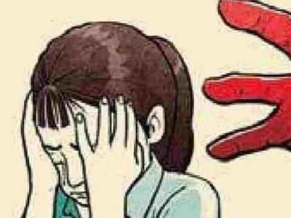 Three college students were molested in Sangameshwar Ratnagiri, a case was registered against three including the president of the institution | Ratnagiri: संगमेश्वरात तीन महाविद्यालयीन विद्यार्थिनींचा विनयभंग, संस्थाध्यक्षांसह तिघांवर गुन्हा दाखल