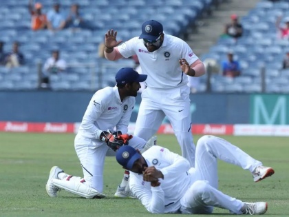 India vs South Africa, 3rd Test: before victory India get blow in 3rd day of the test match | India vs South Africa, 3rd Test : विजयापूर्वीच भारताला तिसऱ्या दिवशी धक्का