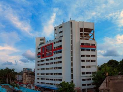 Hospital's negligence; Demand to register a case against Sahyadri in couple's death case | रुग्णालयाकडून हलगर्जीपणाचा; दाम्पत्याच्या मृत्यूप्रकरणी सह्याद्रीविरुद्ध गुन्हा दाखल करण्याची मागणी Hospital's negligence; Demand to register a case against Sahyadri in couple's death case | रुग्णालयाकडून हलगर्जीपणाचा; दाम्पत्याच्या मृत्यूप्रकरणी सह्याद्रीविरुद्ध गुन्हा दाखल करण्याची मागणी