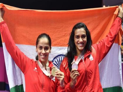 Asian Games 2018: Saina, Sindhu in semifinals | Asian Games 2018 : सायना, सिंधू उपांत्य फेरीत