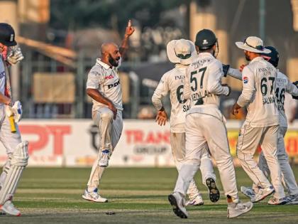 PAK vs ENG 2nd Test Match Updates pakistan's Sajid Khan's emotional celebration after 7-wicket haul | PAK vs ENG : पाकिस्तानचा 'गब्बर'! एकट्यानं इंग्लंडला लोळवलं; सात बळी अन् धवनसारखे सेलिब्रेशन