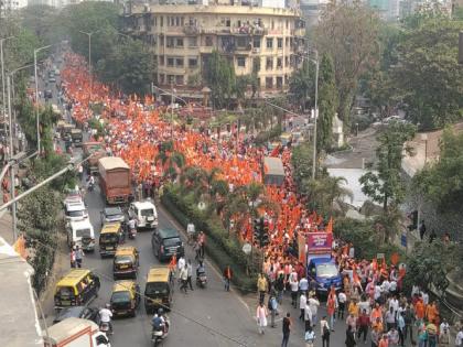 march of the Sakal Hindu Samaj in Mumbai; Demand for love jihad and anti-conversion laws | सकल हिंदू समाजाचा जनआक्रोश मोर्चा; लव्ह जिहाद आणि धर्मांतर विरोधी कायद्याची मागणी