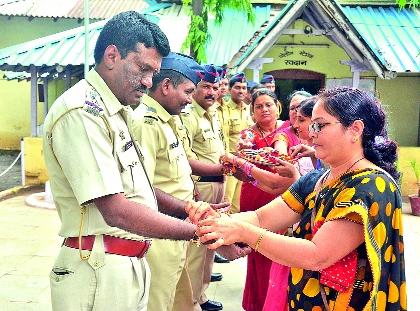 Unique Rakshabandan by Lokmat Samkhi Forum | लोकमत संखी मंचद्वारे अनोखे रक्षाबंधन