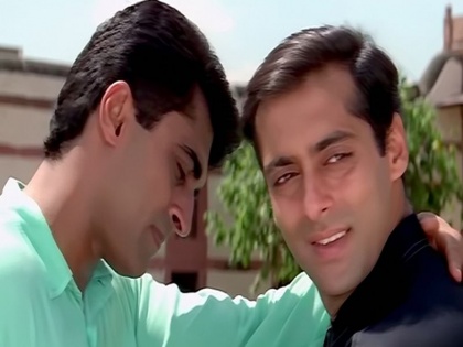 Salman Khan helped Mohnish Bahl with antagonist role in Maine Pyaar Kiya | प्रनूतन बहलला लाँच करणाऱ्या सलमान खानने तिचे वडील मोहनिश बहलला केली होती ही मदत